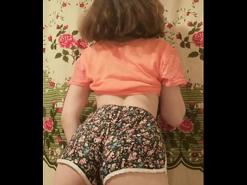 ❤️ دختر جوان سکسی که شورتش را جلوی دوربین در می آورد پورنو در پورنو fa.bassaniluigi.ru